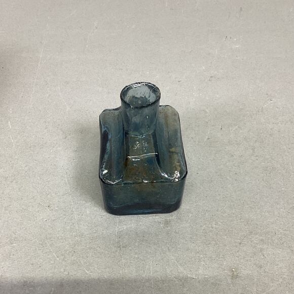 Antique Blue Burst Top Boat Glass Inkwell - Picture 2 of 11